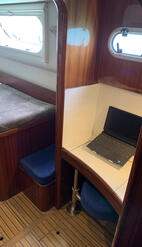 Cabin 02 - Aft Port desk